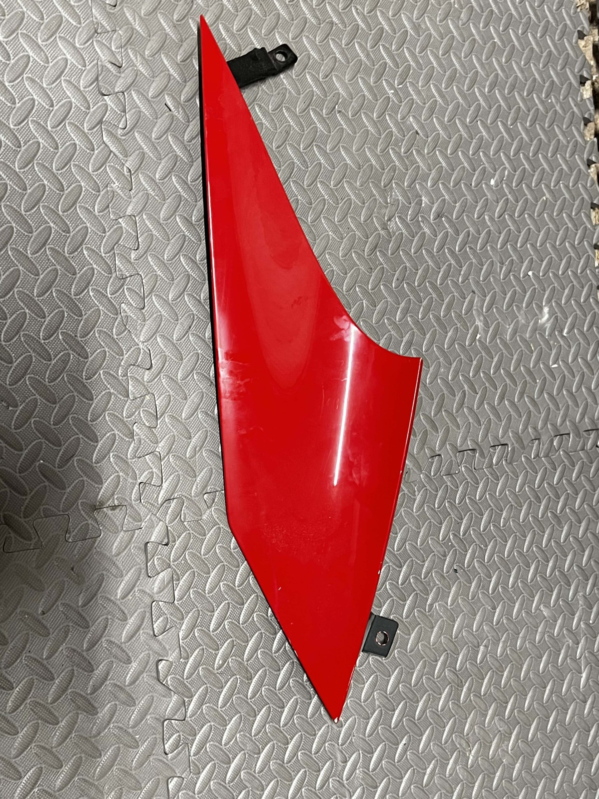 Ferrari 812 Kotflügel vorne shield fender-1