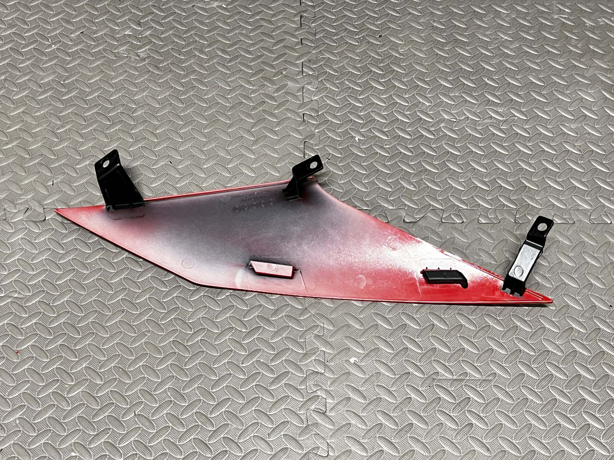 Ferrari 812 Kotflügel vorne shield fender-2