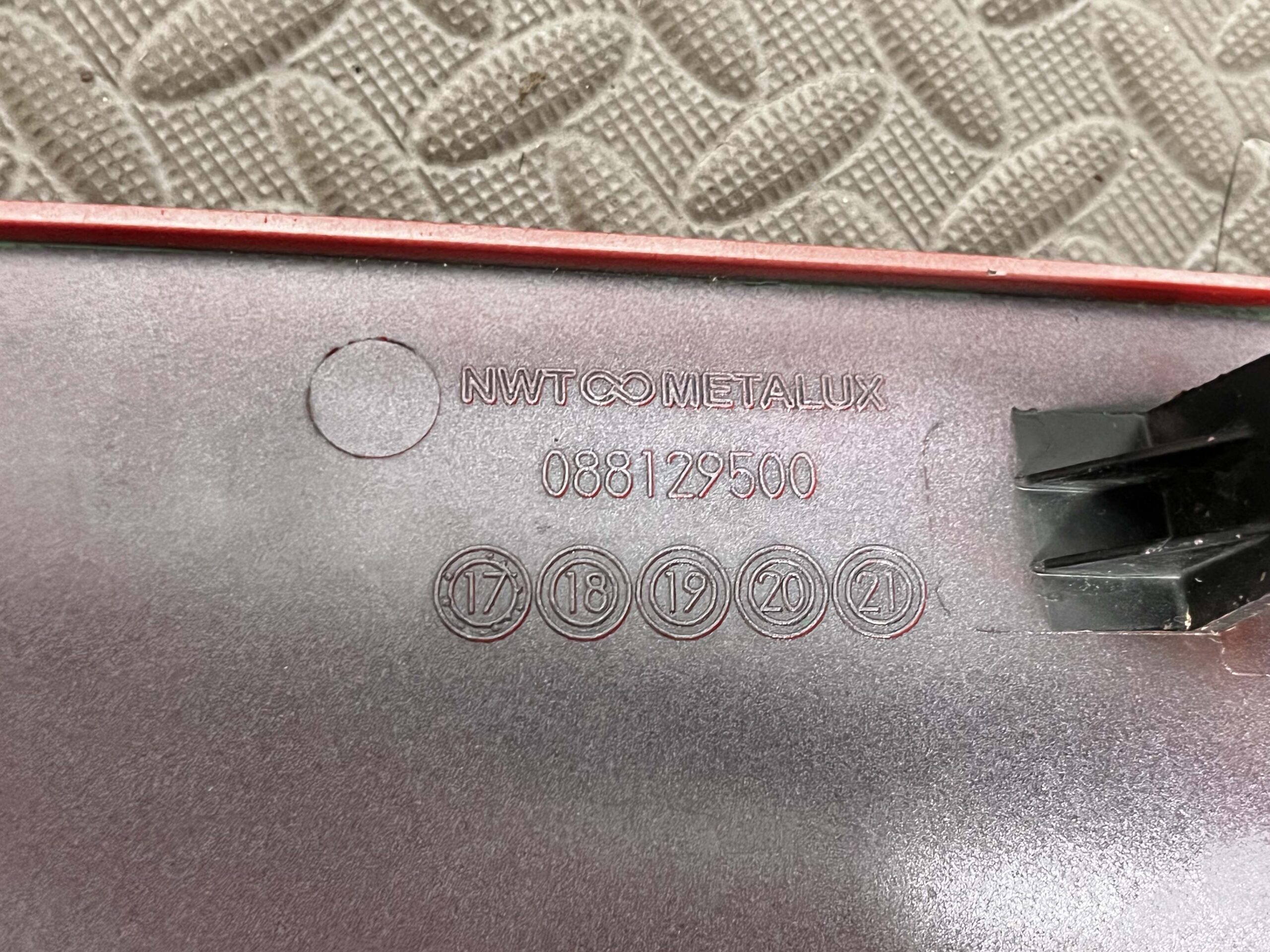 Ferrari 812 Kotflügel vorne shield fender-3