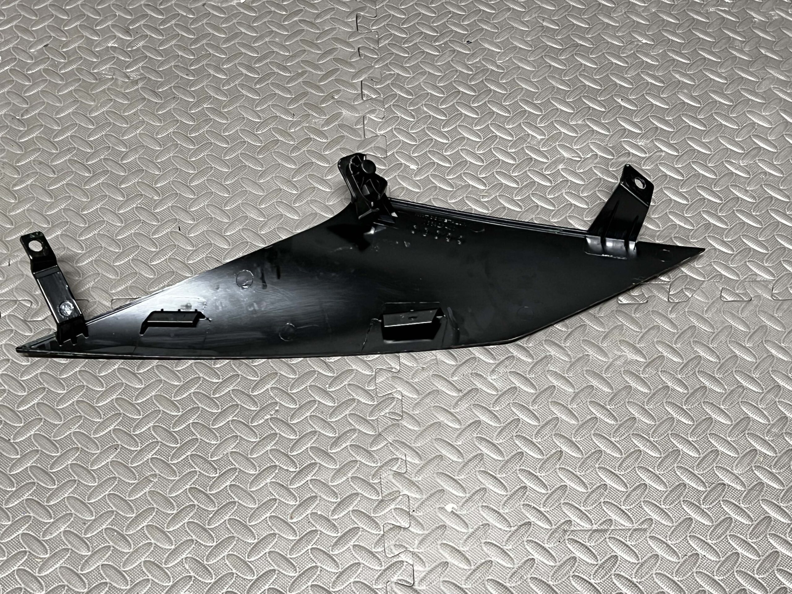 Ferrari 812 Kotflügel vorne shield fender-5